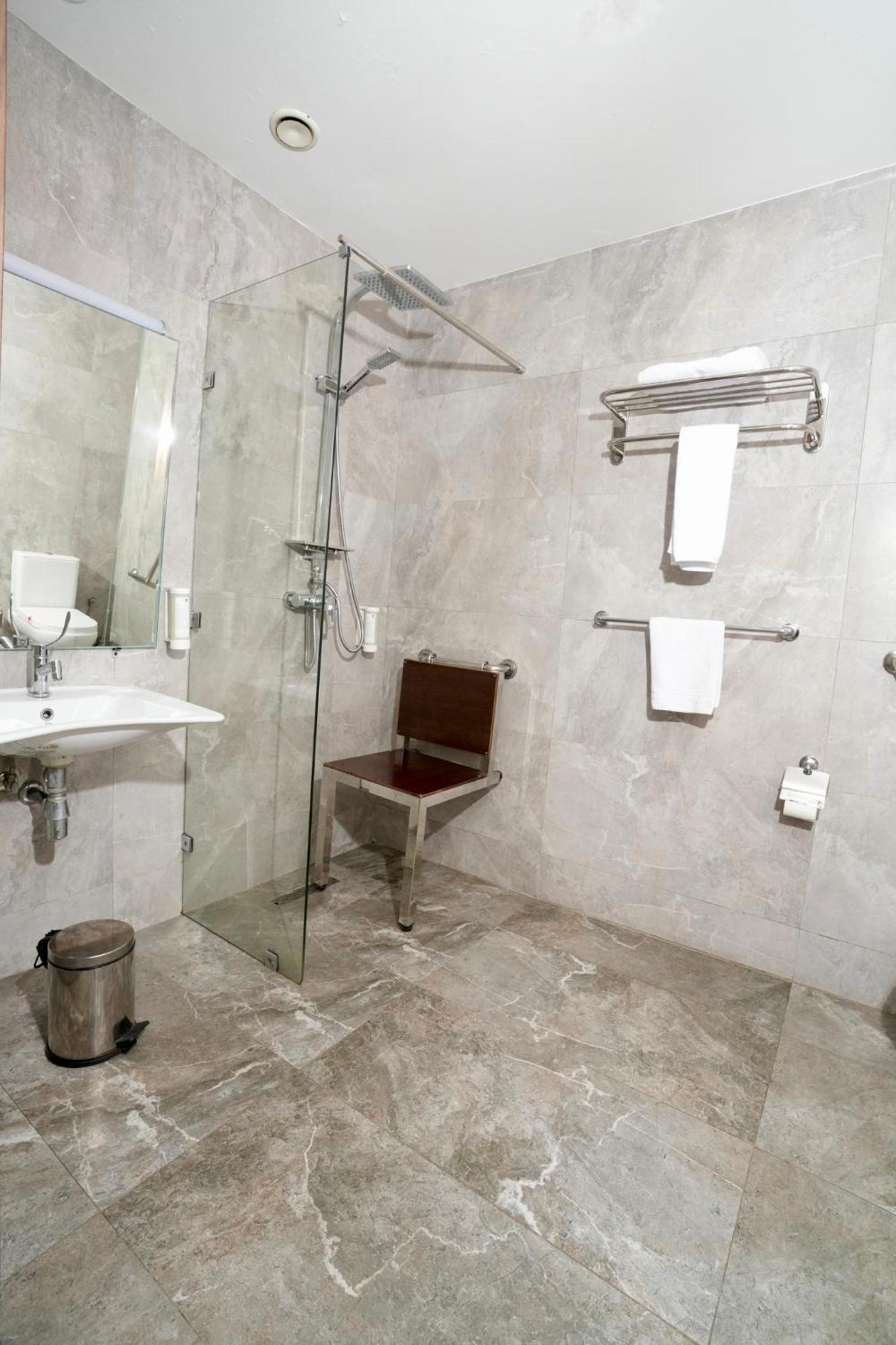 Nj Hotel Rabat Exteriör bild